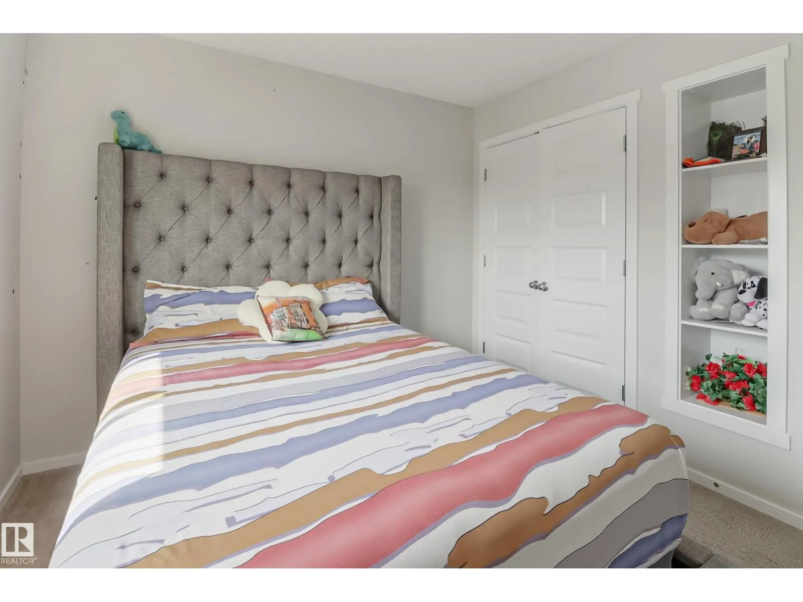 1404 29 ST NW