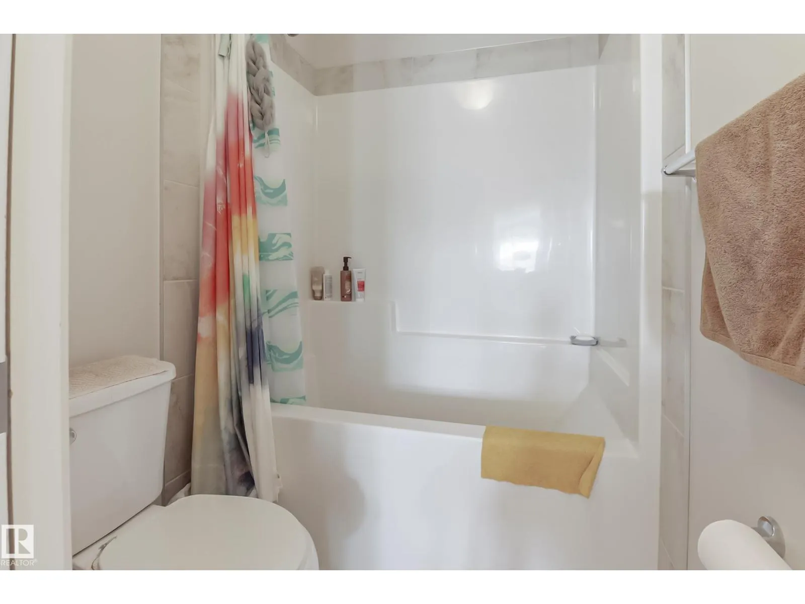 1404 29 ST NW
