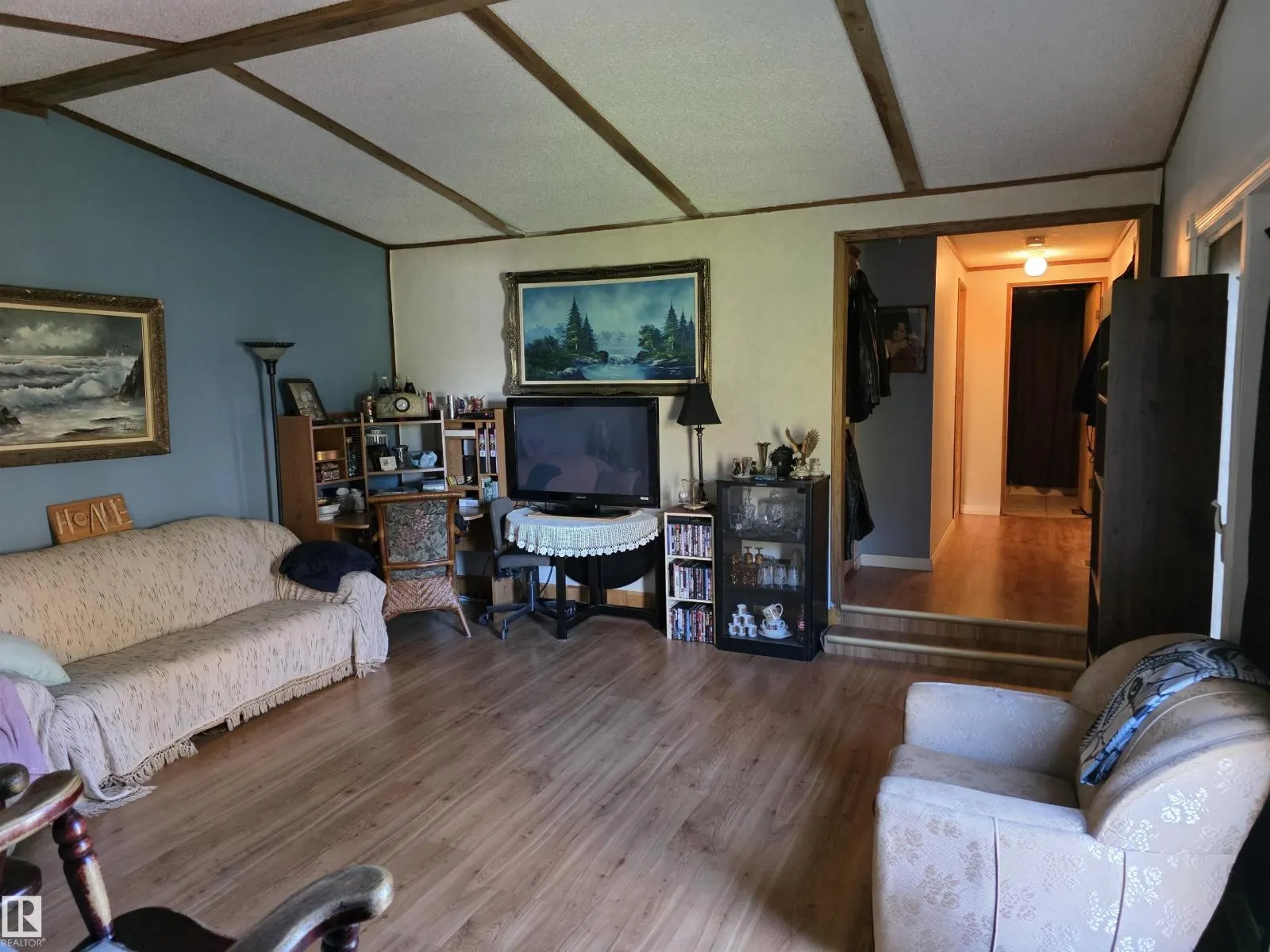 27 62045 Twp Rd 462