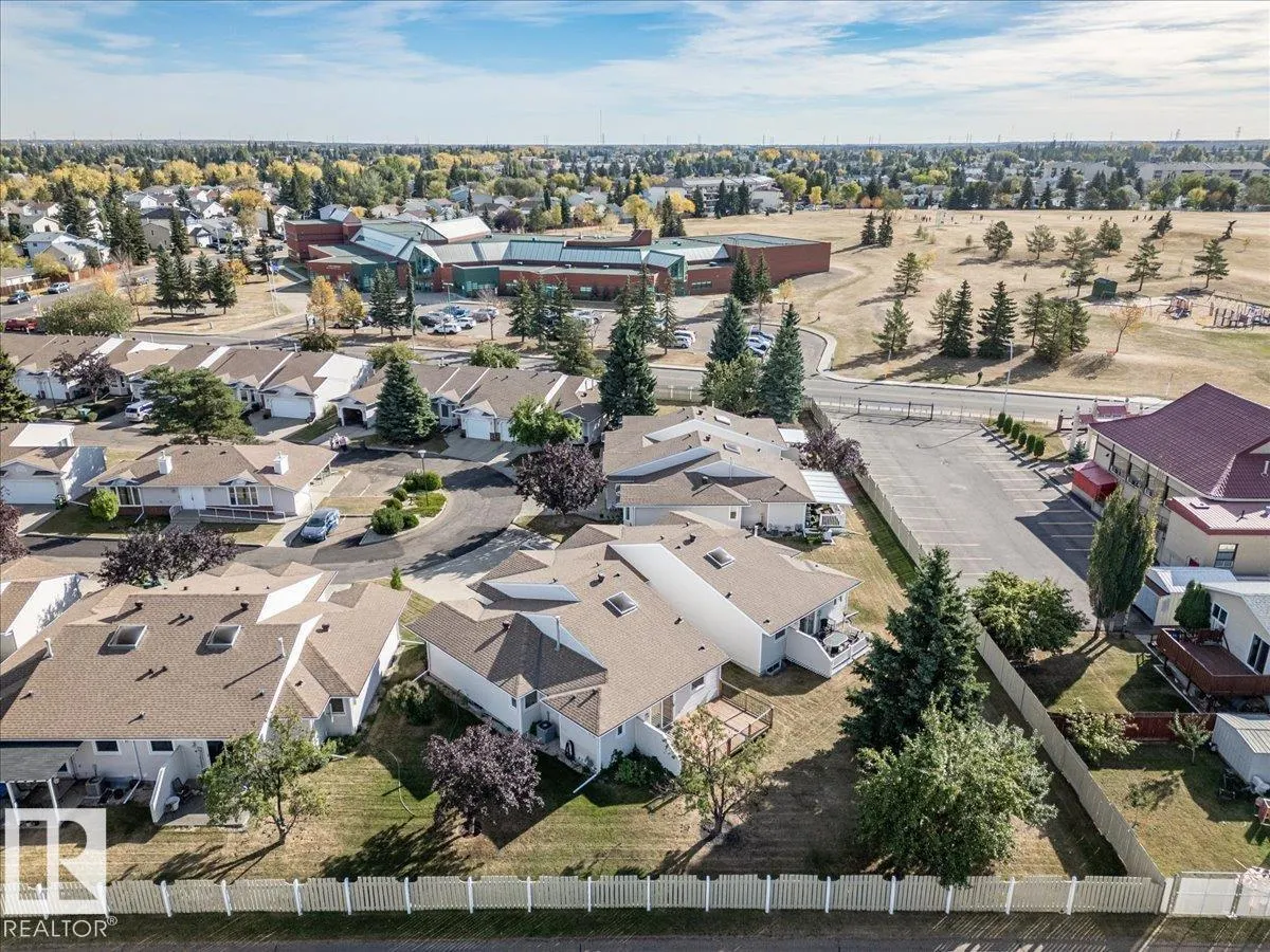 4829 32 AV NW