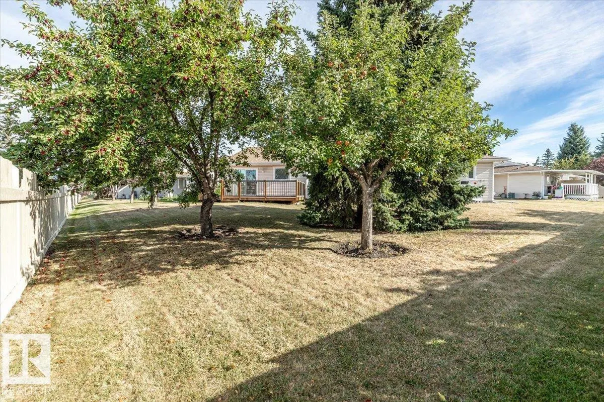 4829 32 AV NW