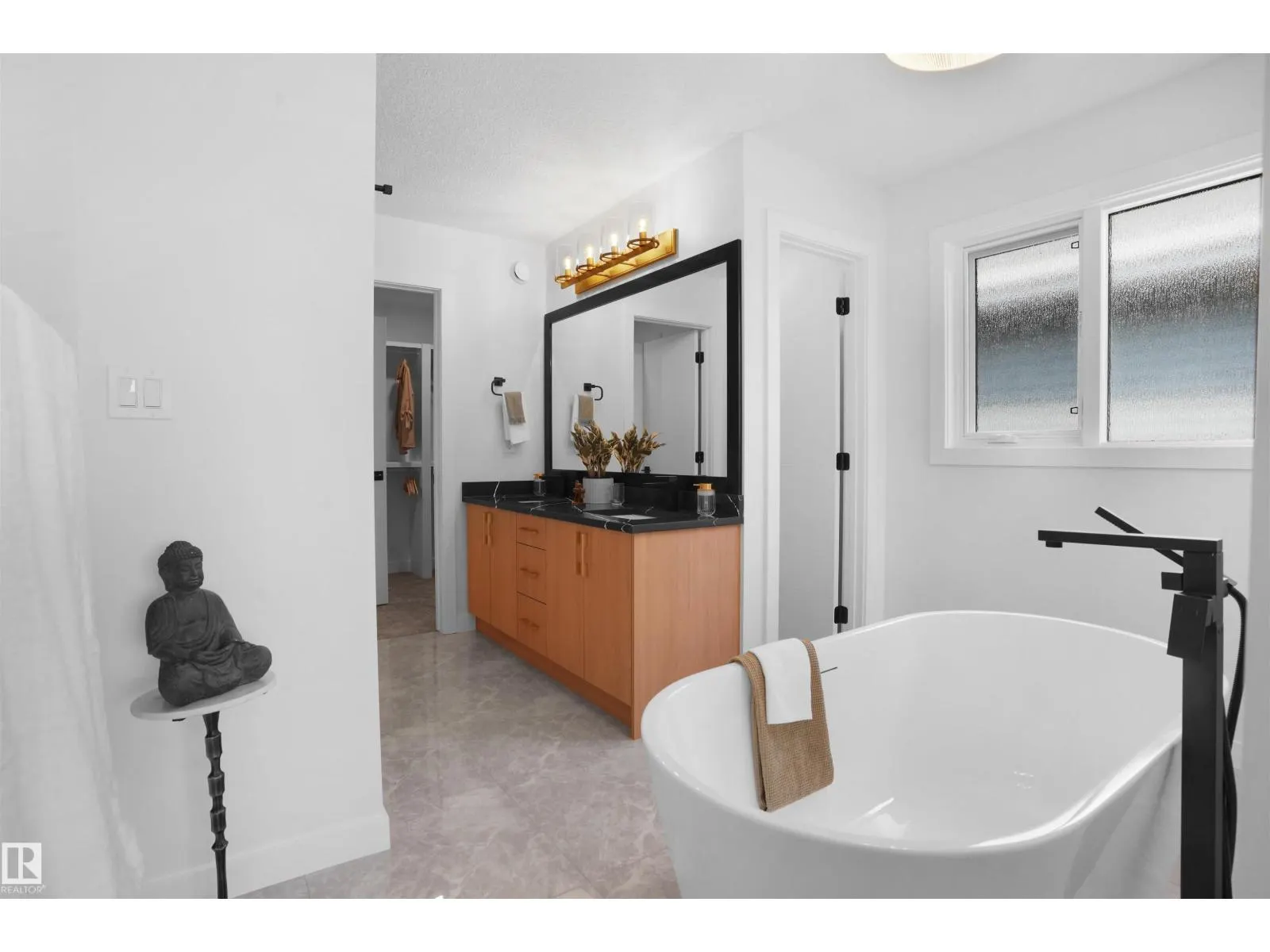226 EDGEMONT GREEN GR NW