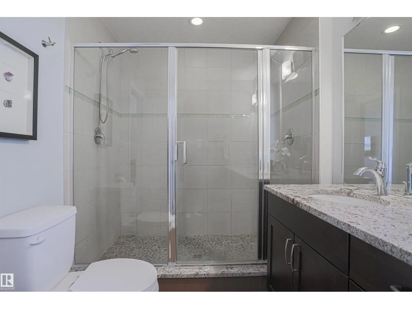 8804 100 ST NW