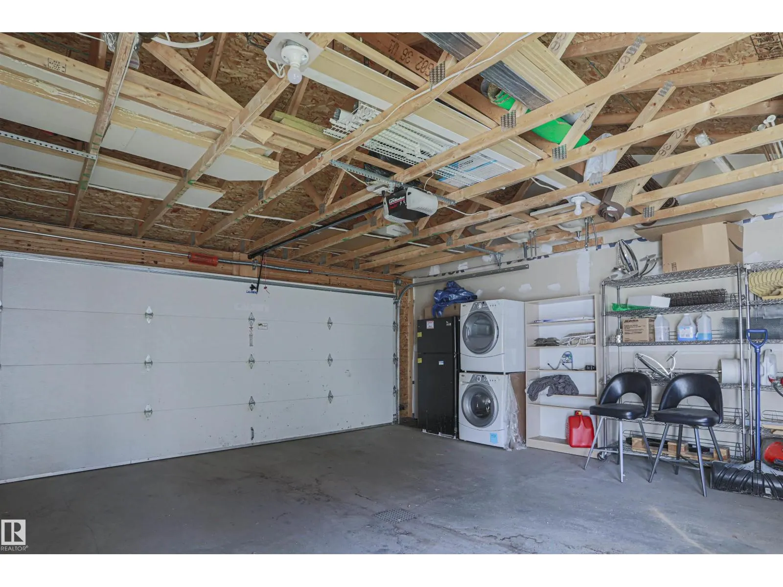 8804 100 ST NW