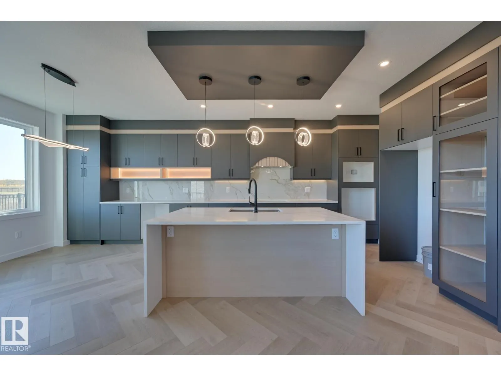 88 ELDRIDGE PT