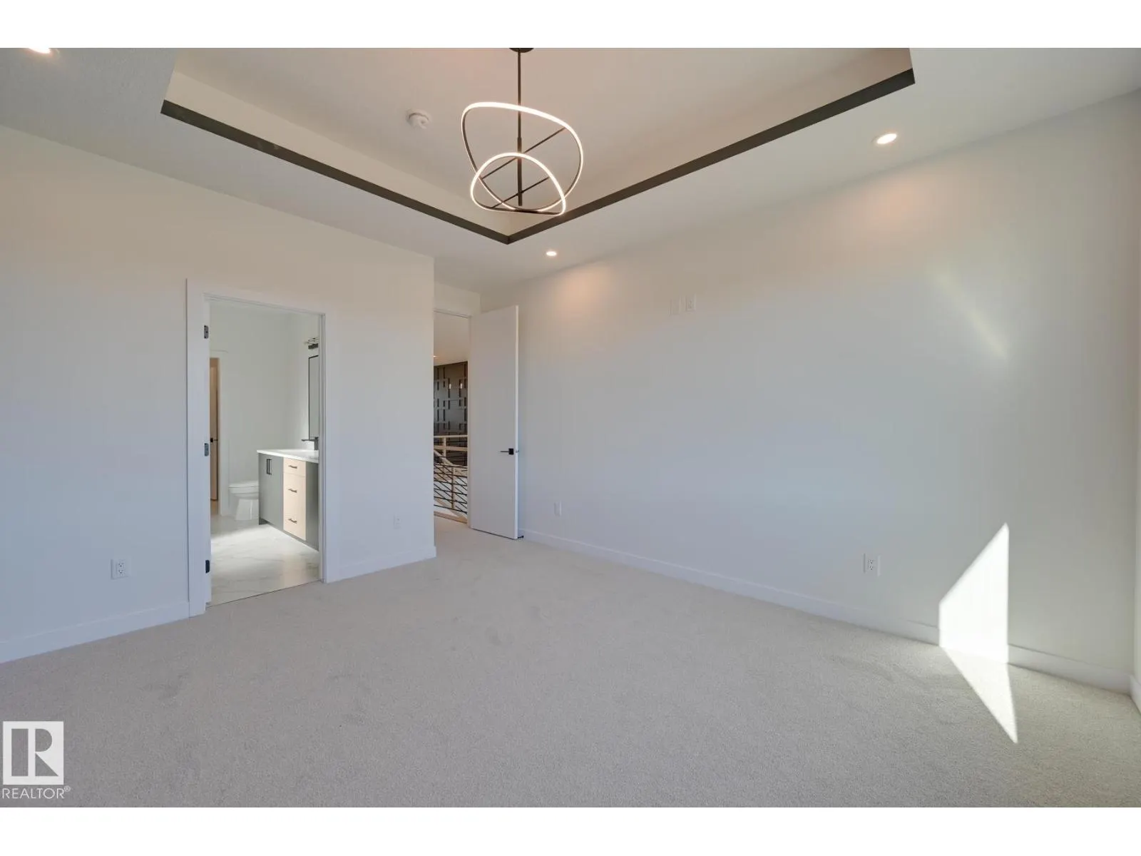 88 ELDRIDGE PT