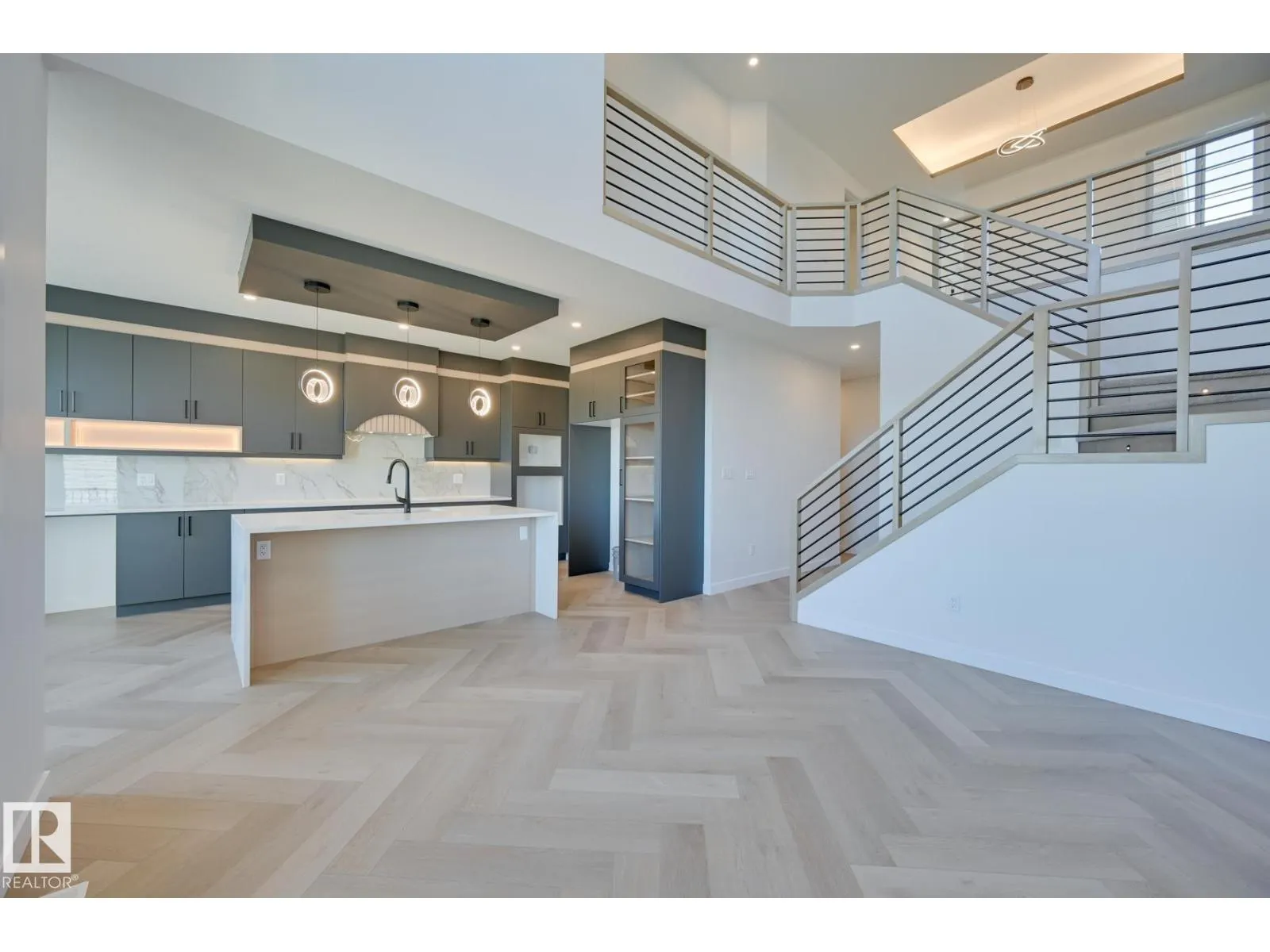 88 ELDRIDGE PT