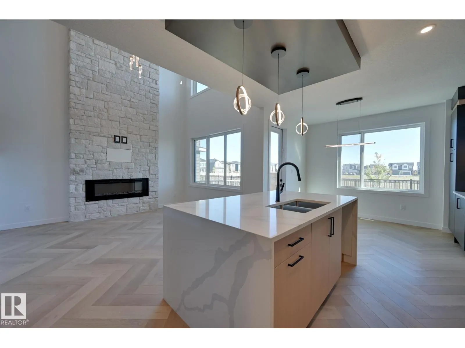 88 ELDRIDGE PT
