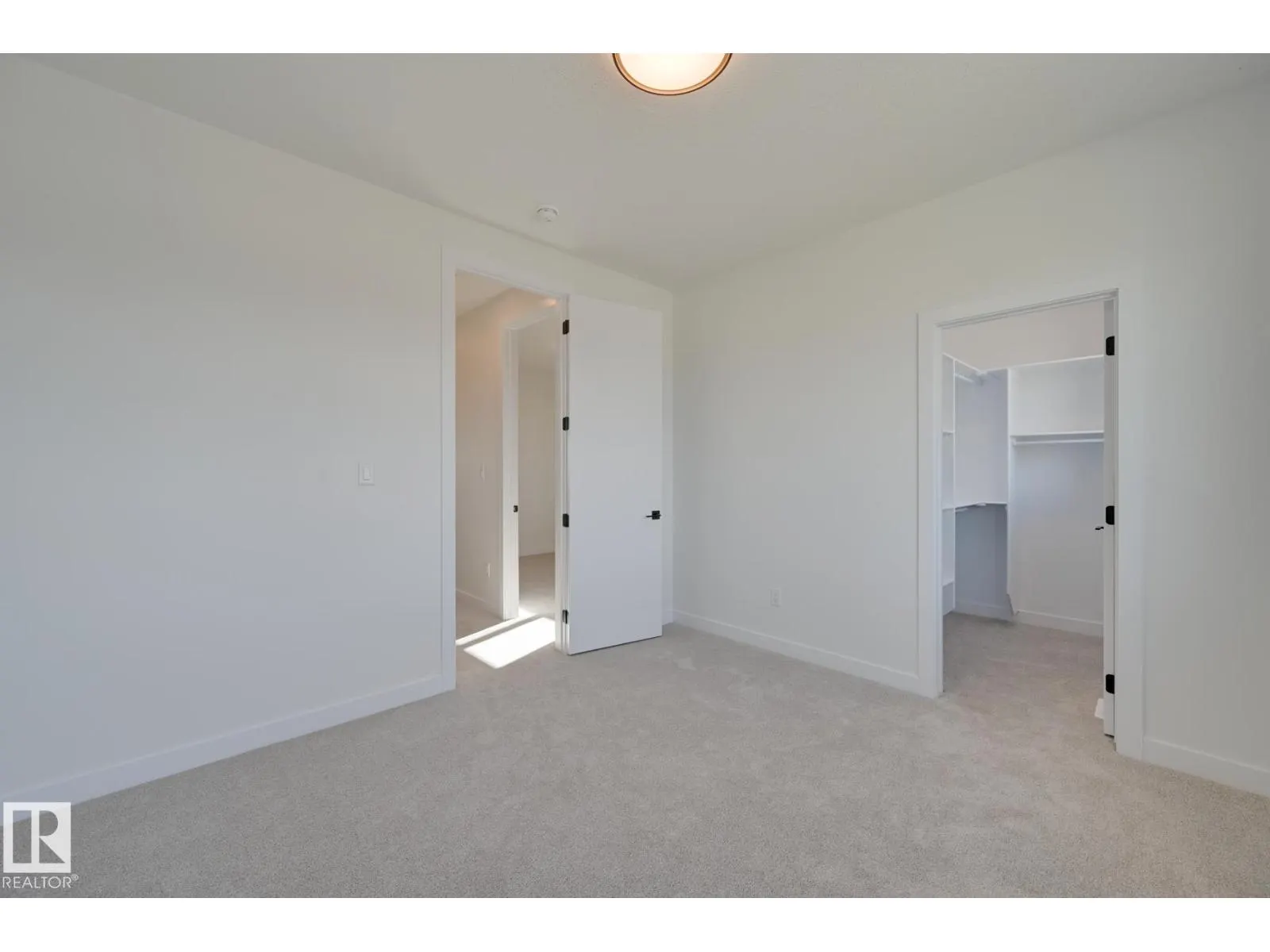 88 ELDRIDGE PT