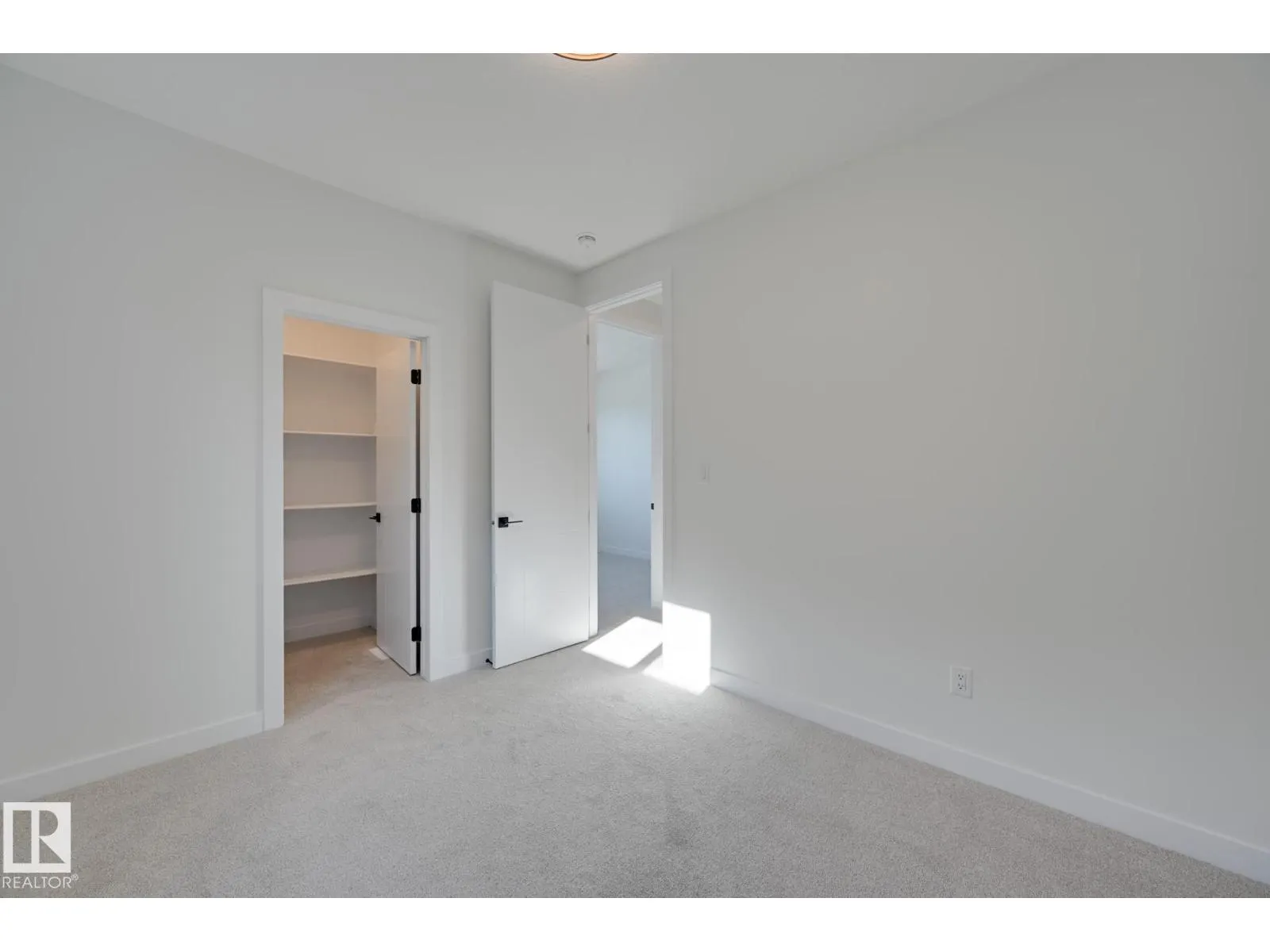 88 ELDRIDGE PT