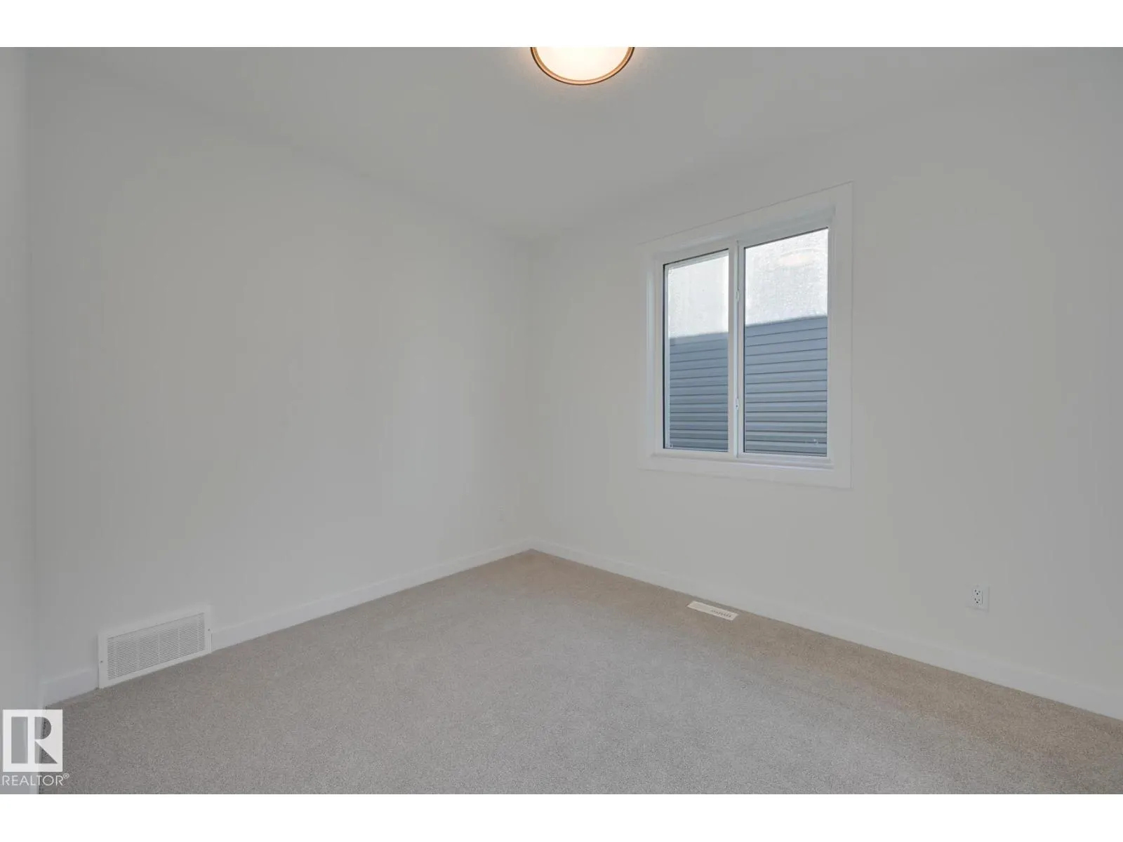 88 ELDRIDGE PT