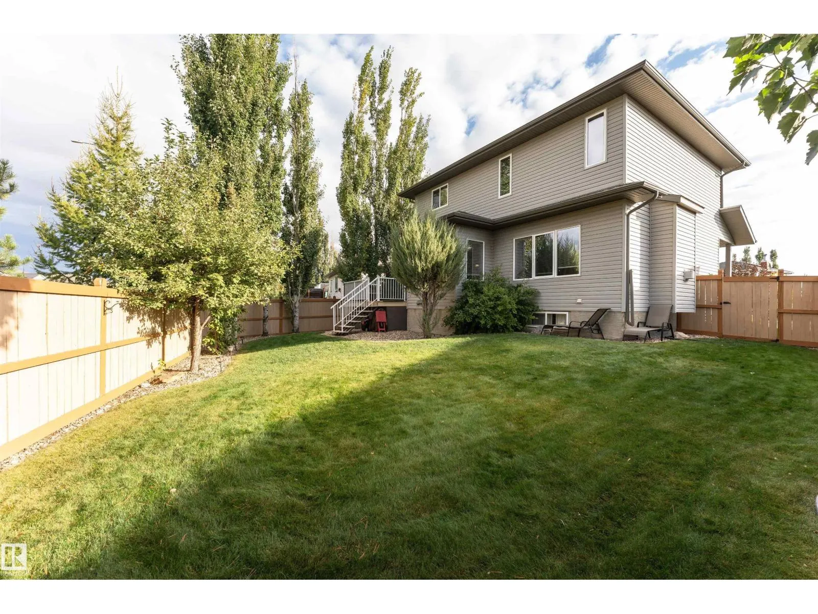 44 WALTERS PL