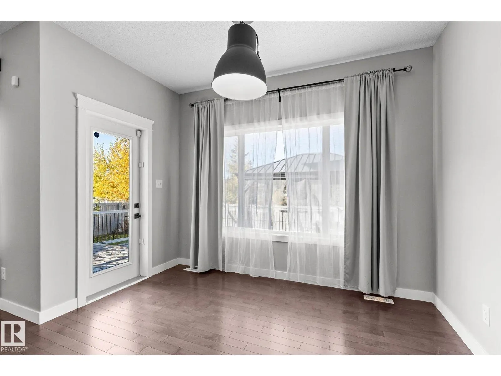 41 MEADOWLAND CR