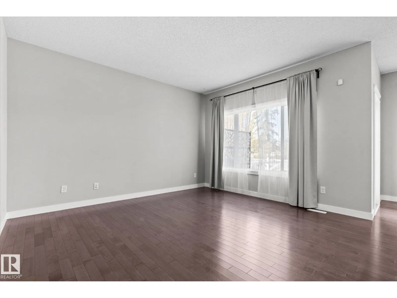 41 MEADOWLAND CR