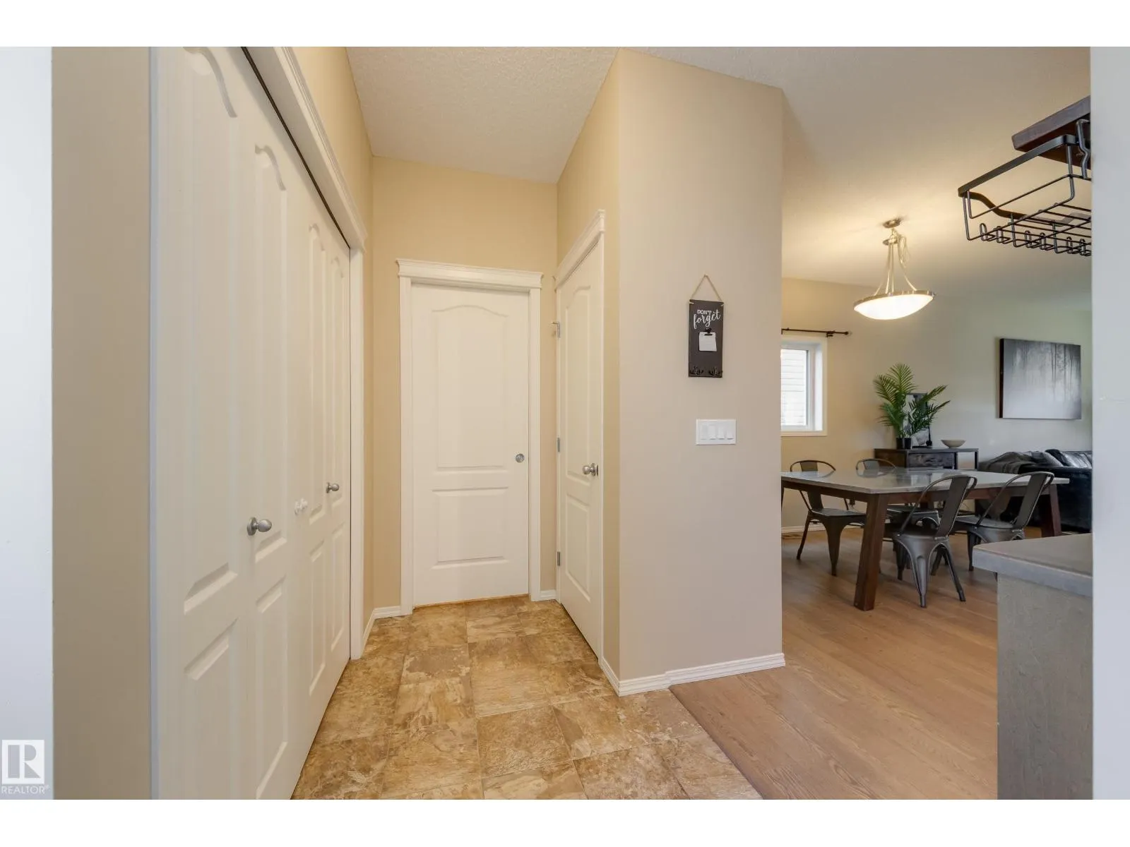 97 Santana Crescent
