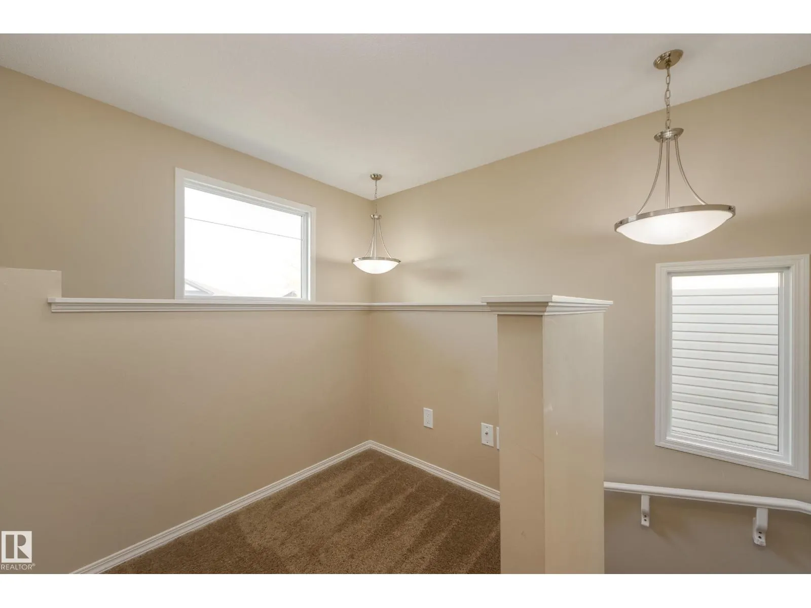 97 Santana Crescent