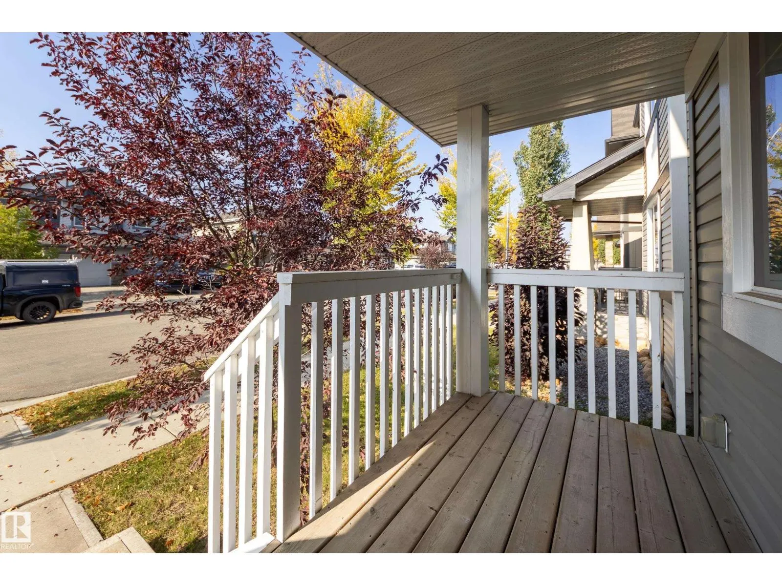 97 Santana Crescent