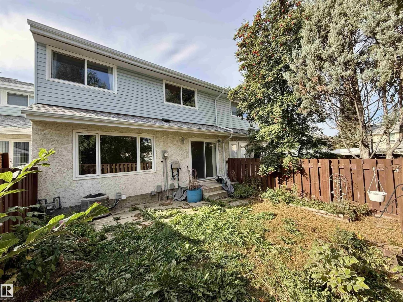 221 CALLINGWOOD PL NW