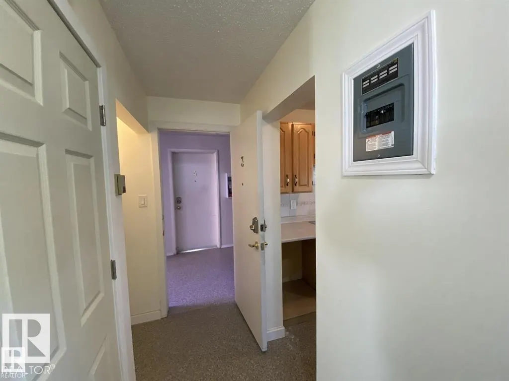 11839 45 ST NW