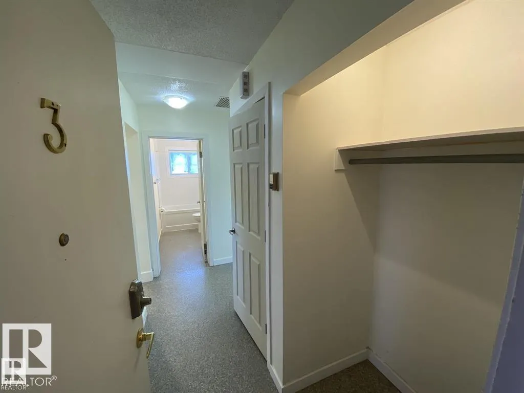 11839 45 ST NW