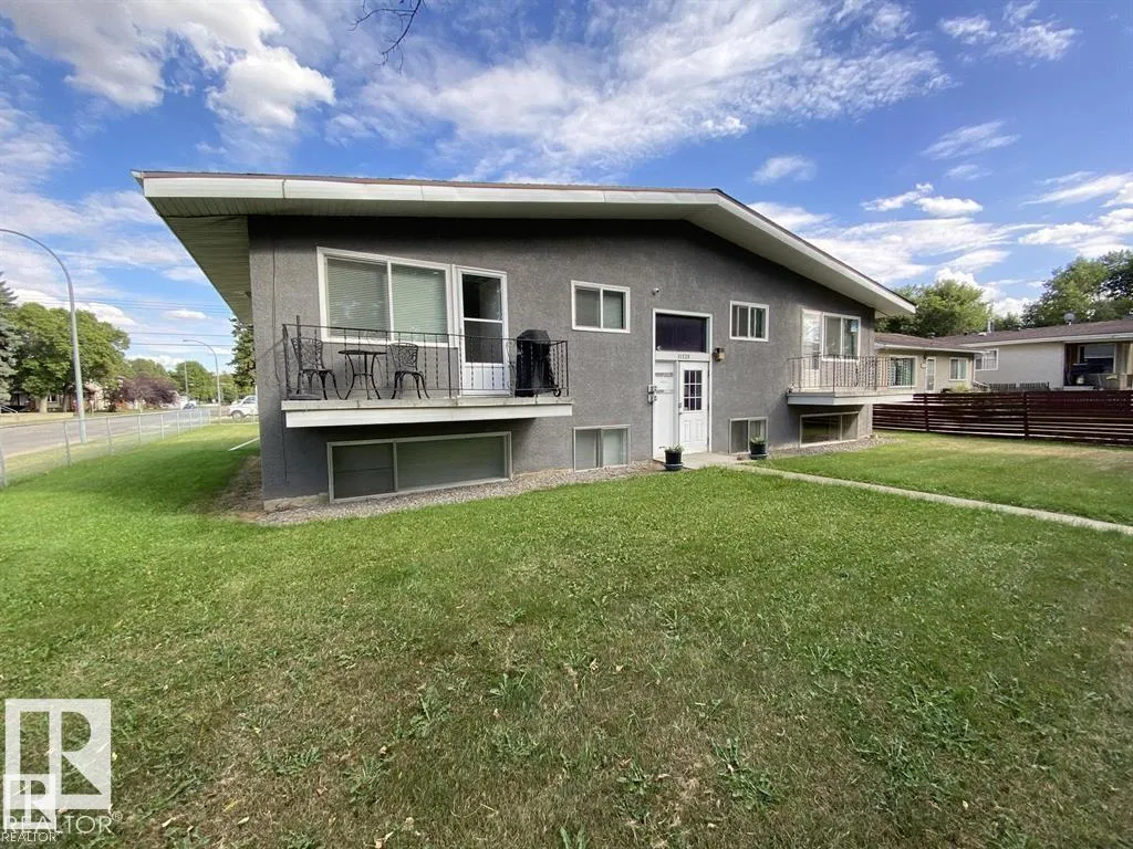 11839 45 ST NW