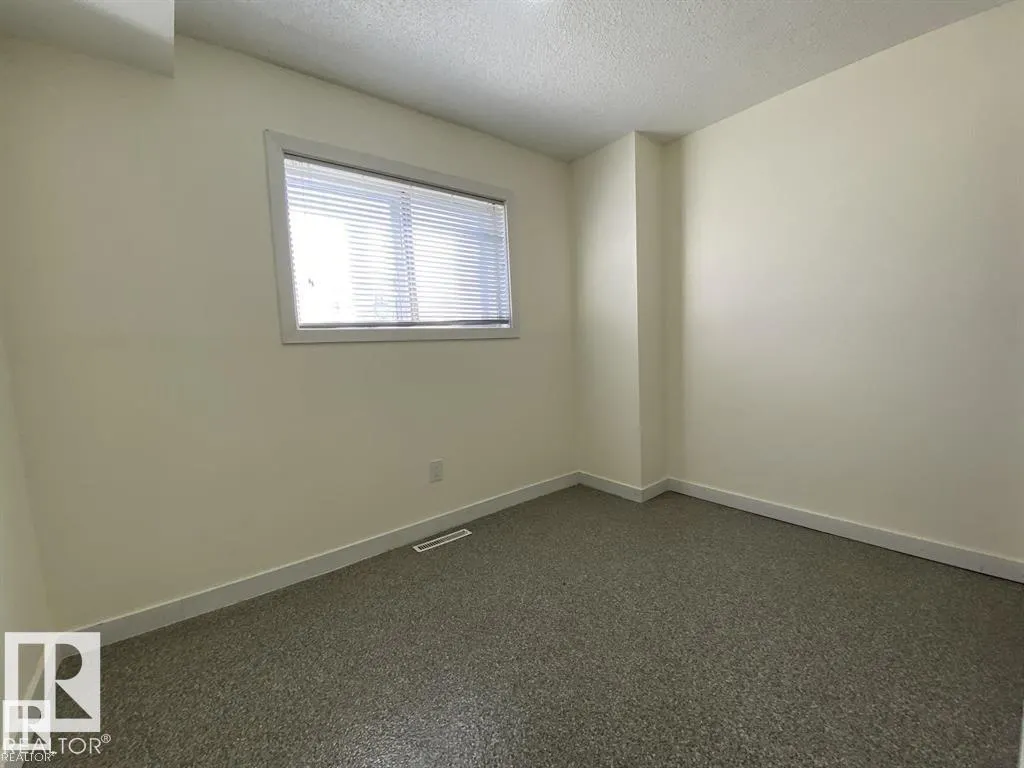11839 45 ST NW