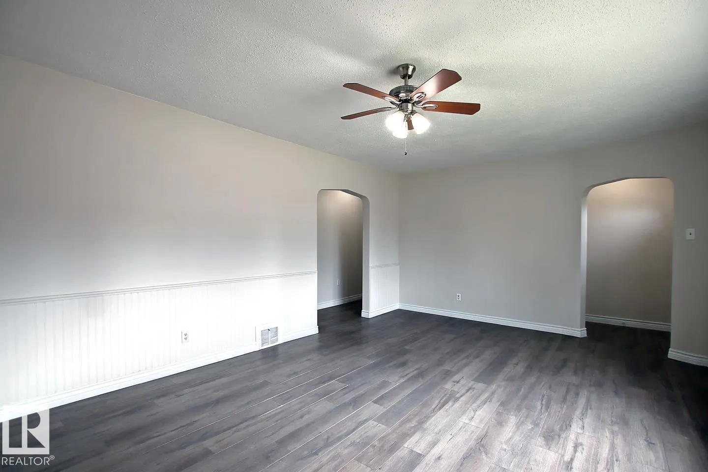 10682 61 AV NW