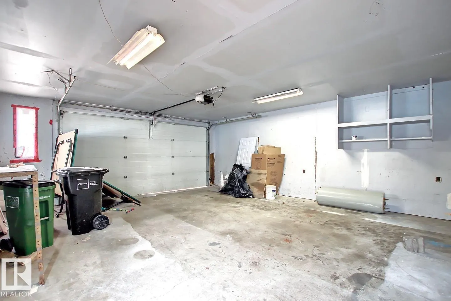 10682 61 AV NW