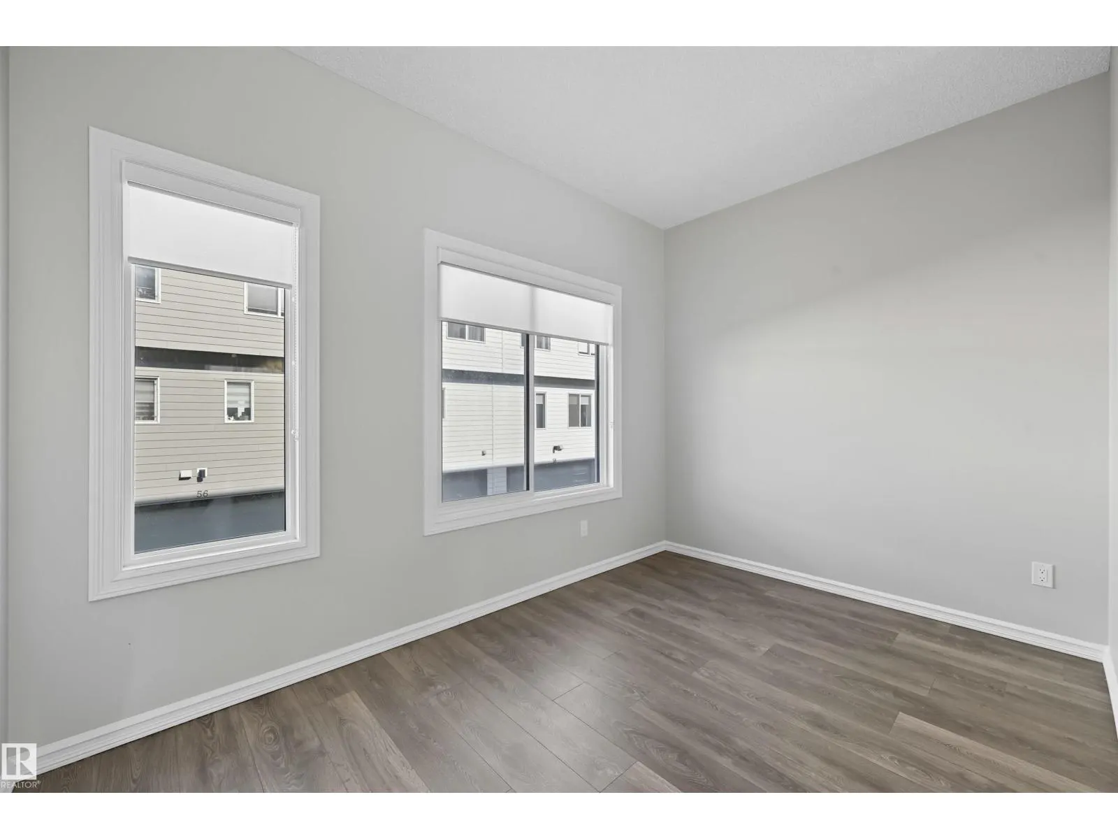 #49 804 WELSH DR SW