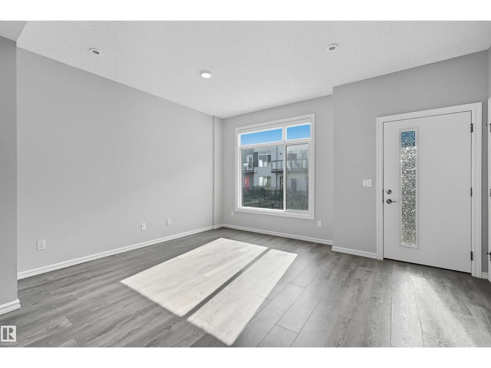 #49 804 WELSH DR SW
