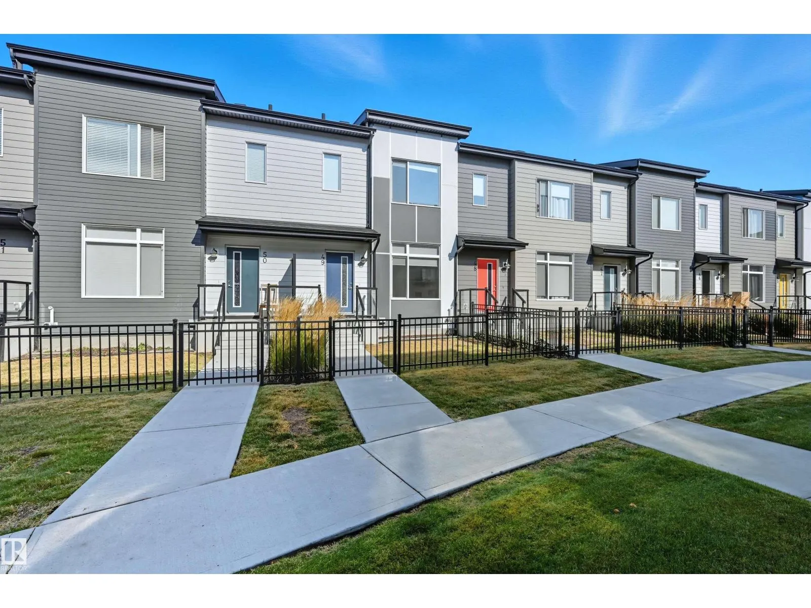 #49 804 WELSH DR SW