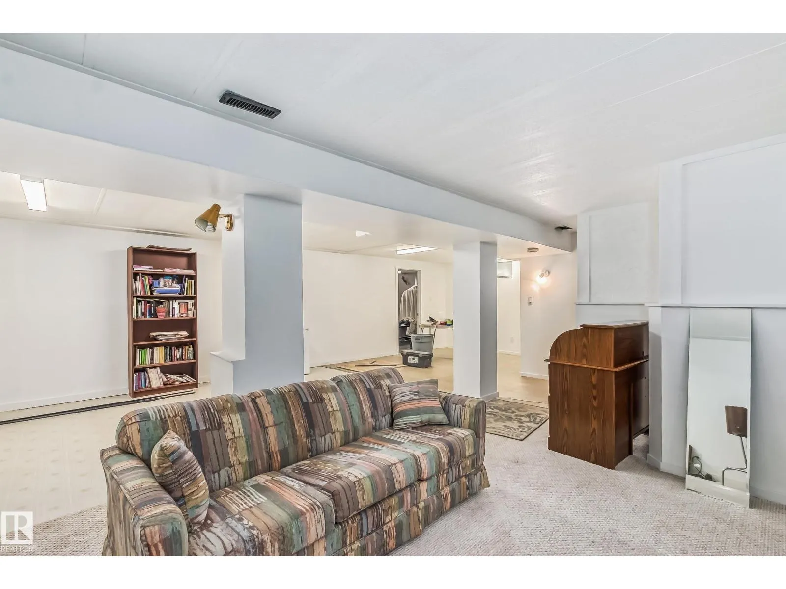 8507 56 ST NW