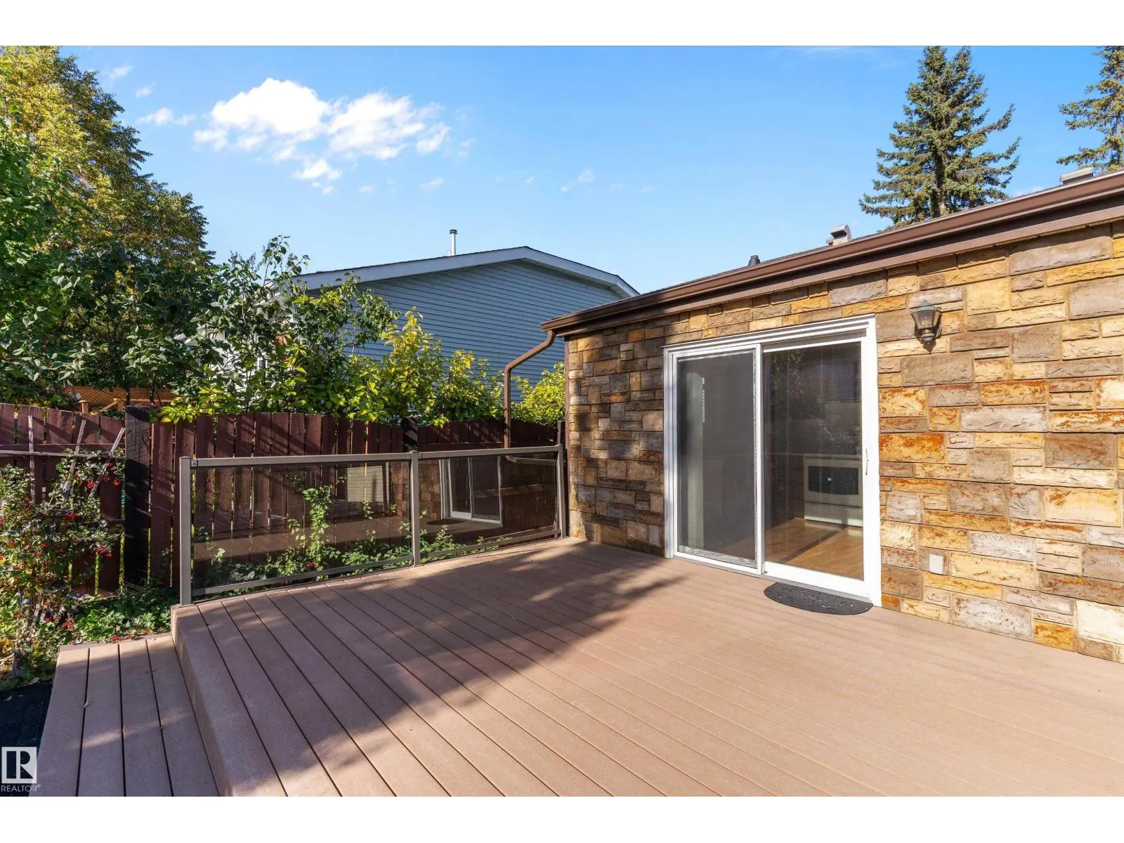 10435 14 AV NW