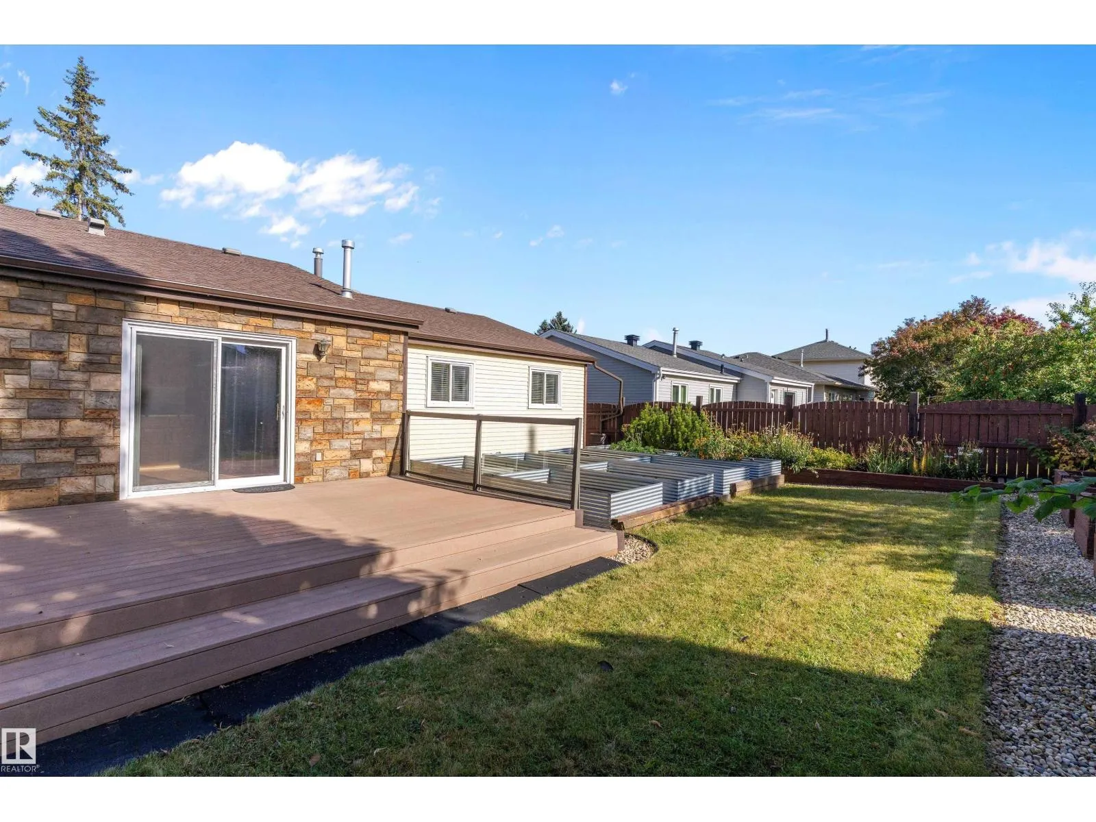 10435 14 AV NW