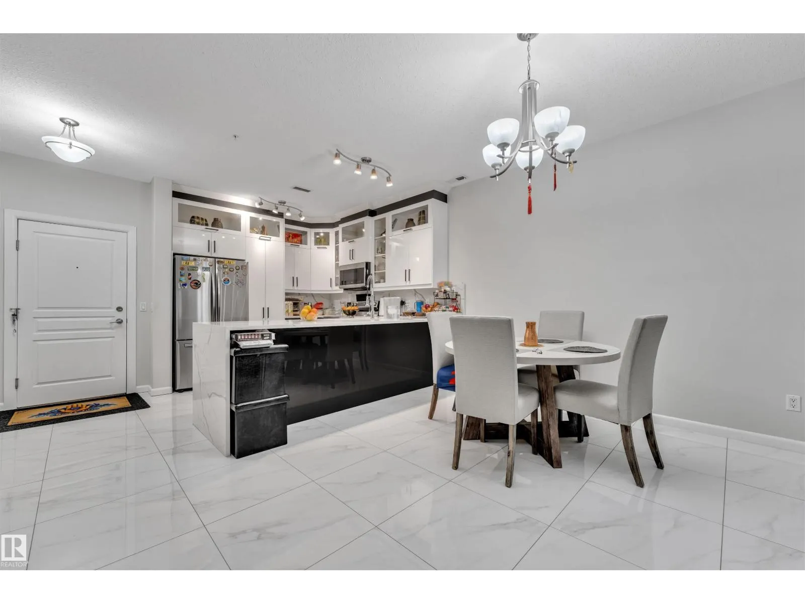 160 Magrath Road NW