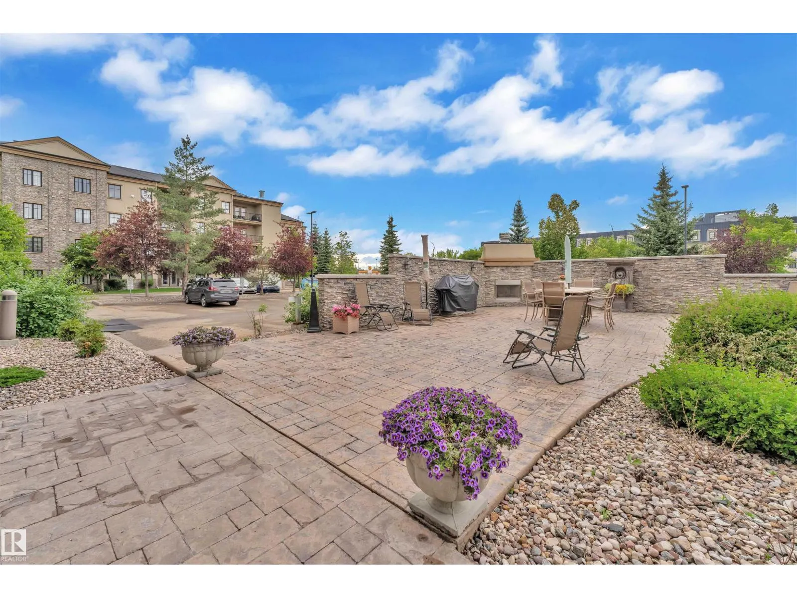160 Magrath Road NW