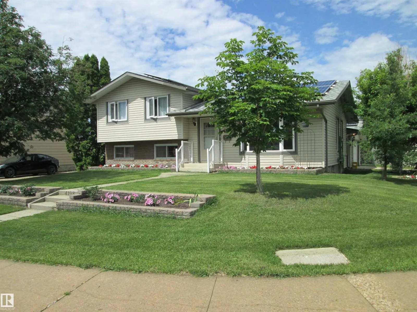 4108 135 AV NW