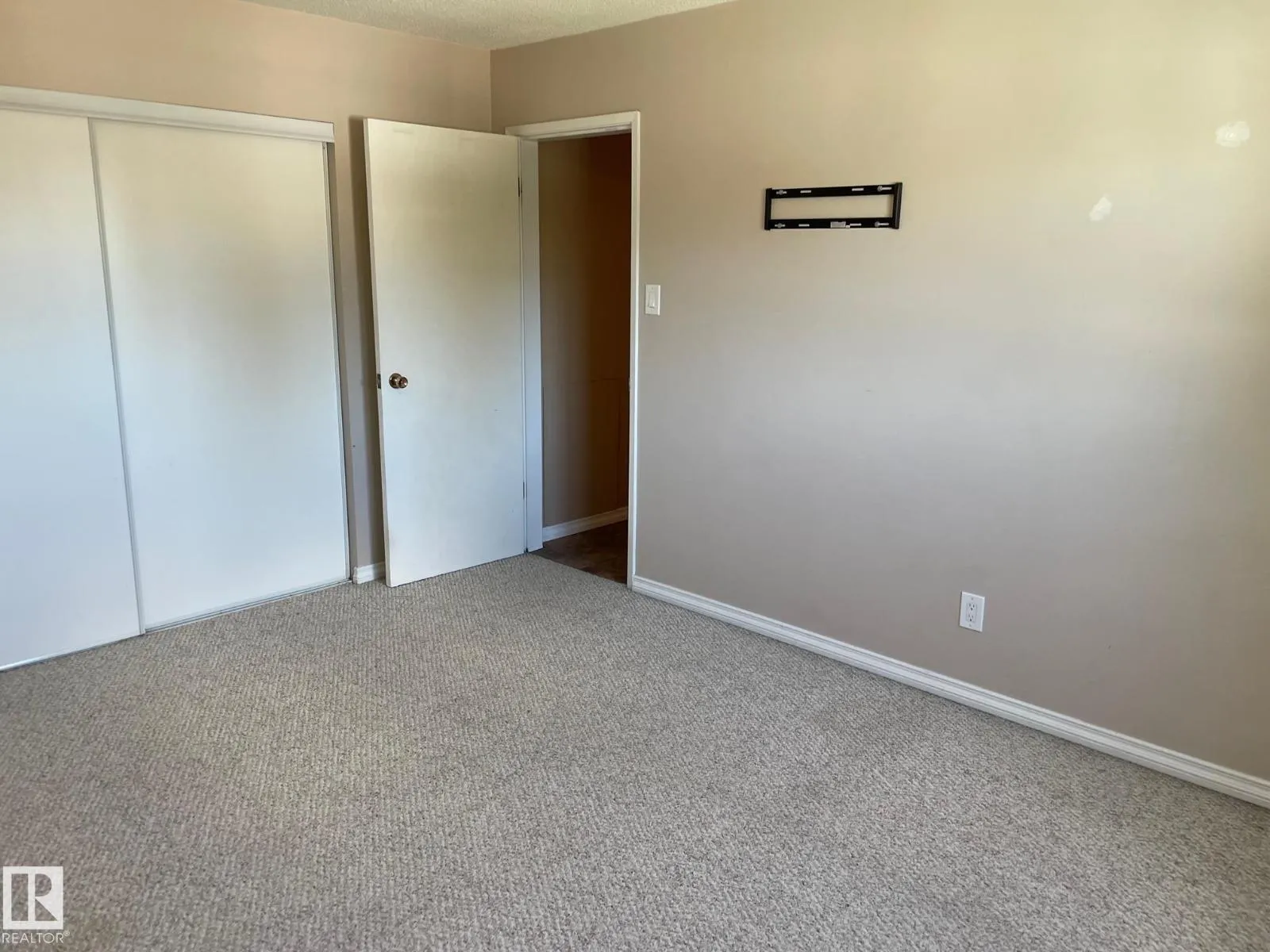 #204 13104 132 AV NW