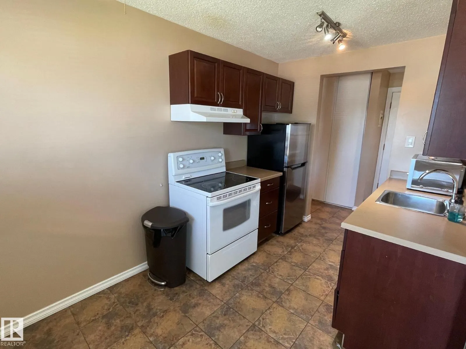 #204 13104 132 AV NW