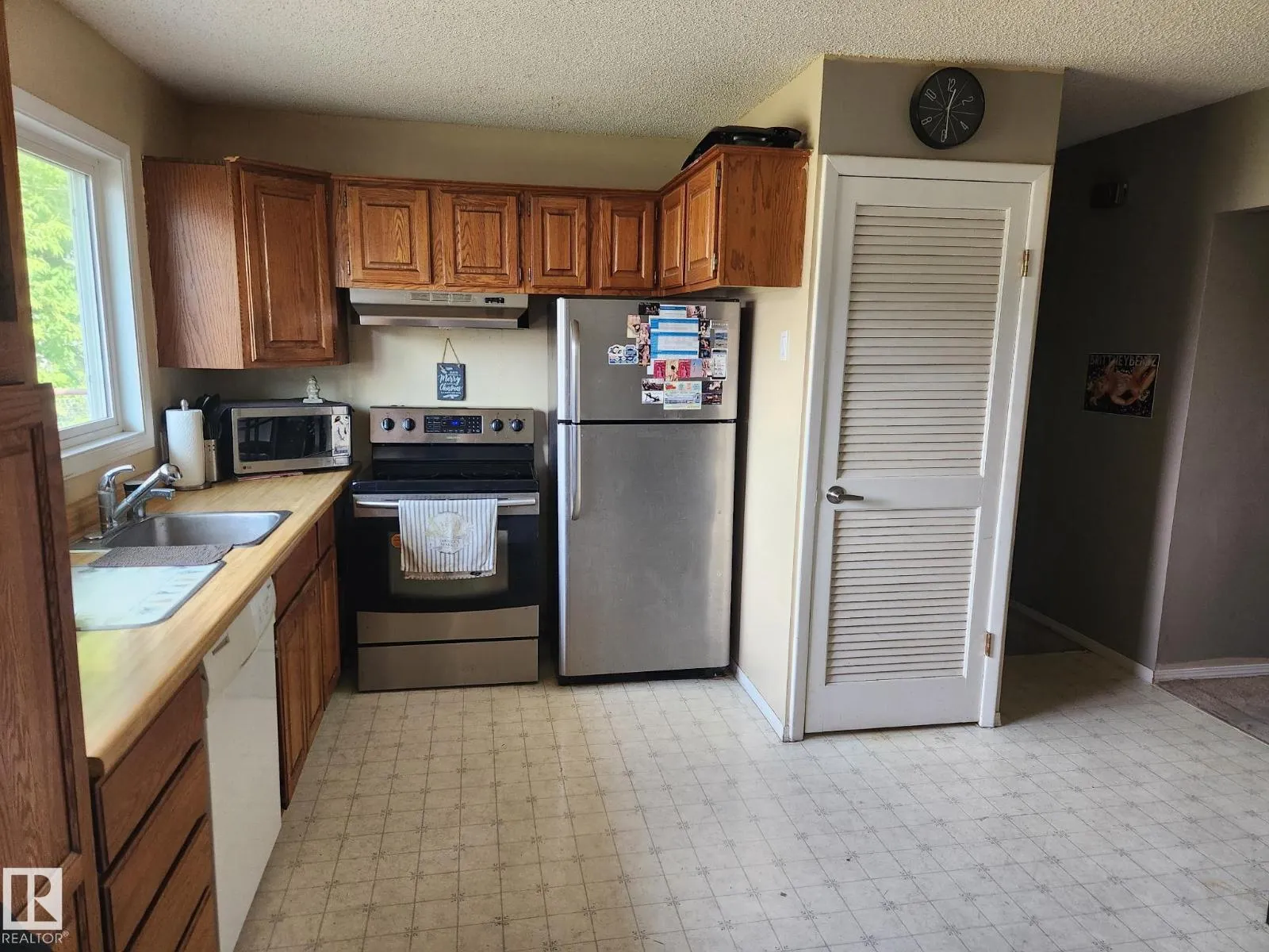 11216 134 AV NW