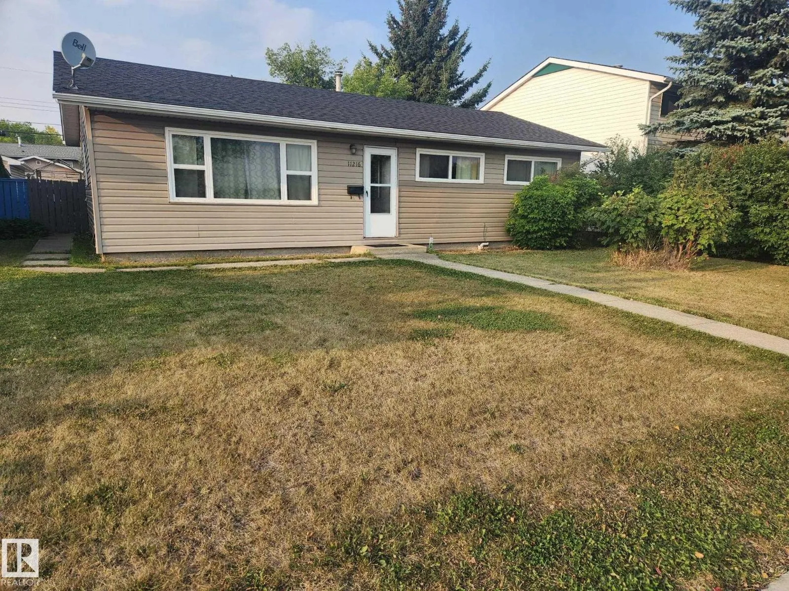 11216 134 AV NW