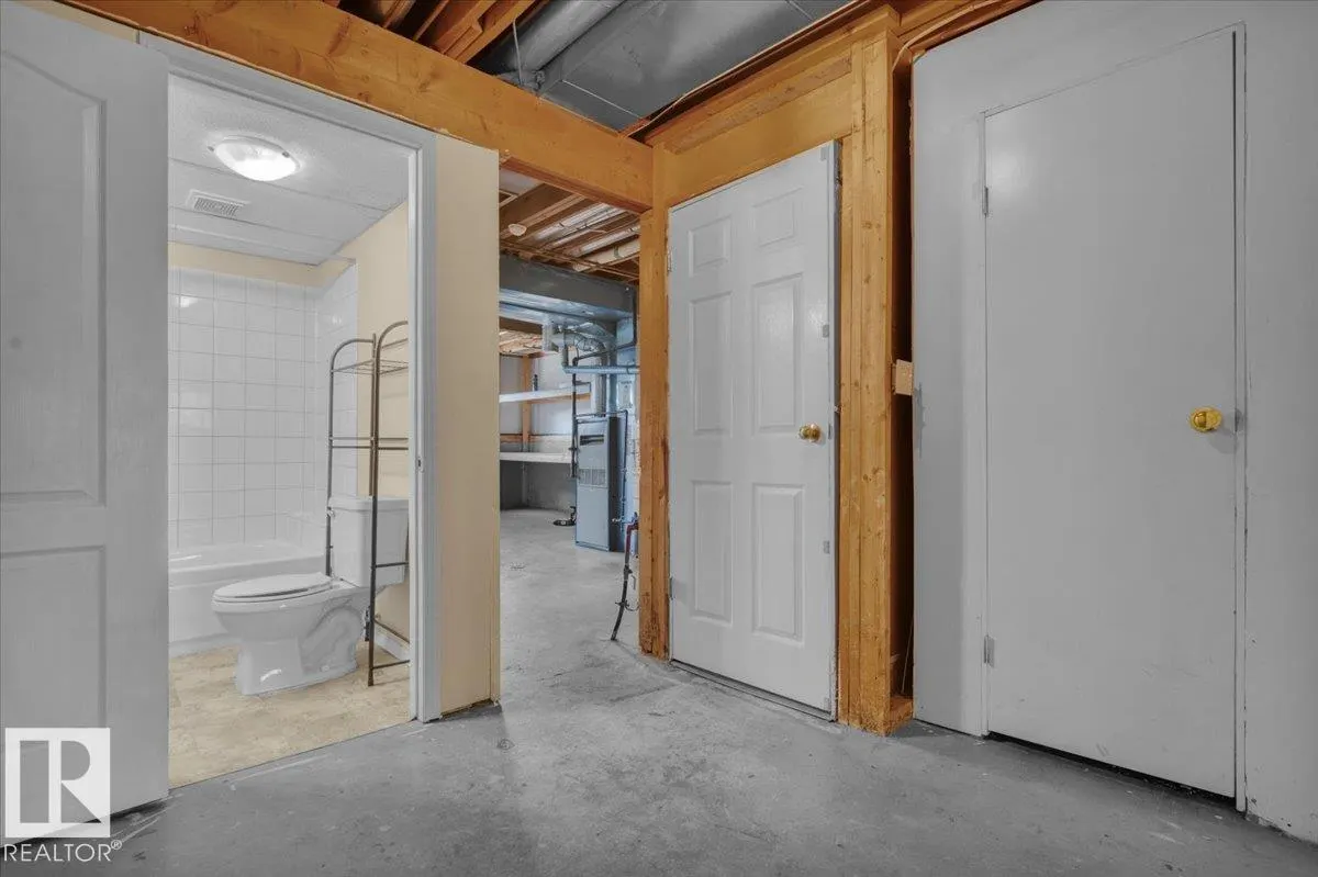 10336 154 ST NW
