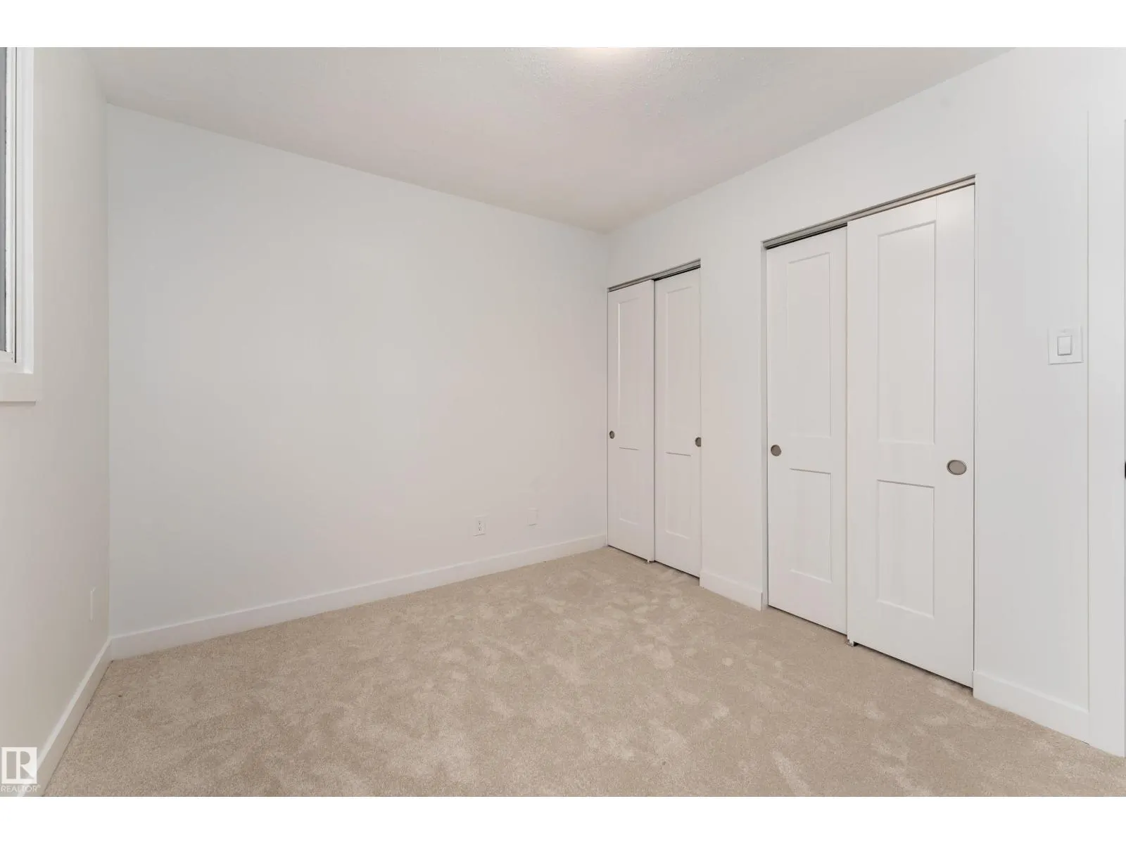 11394 139 AV NW