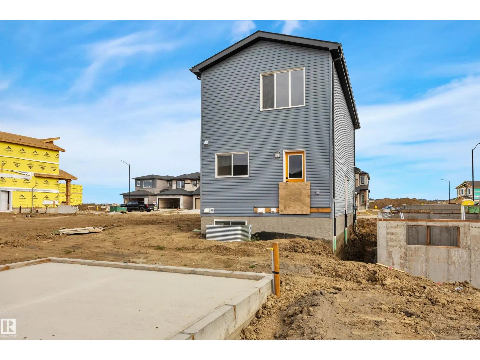 207 Wattle RD