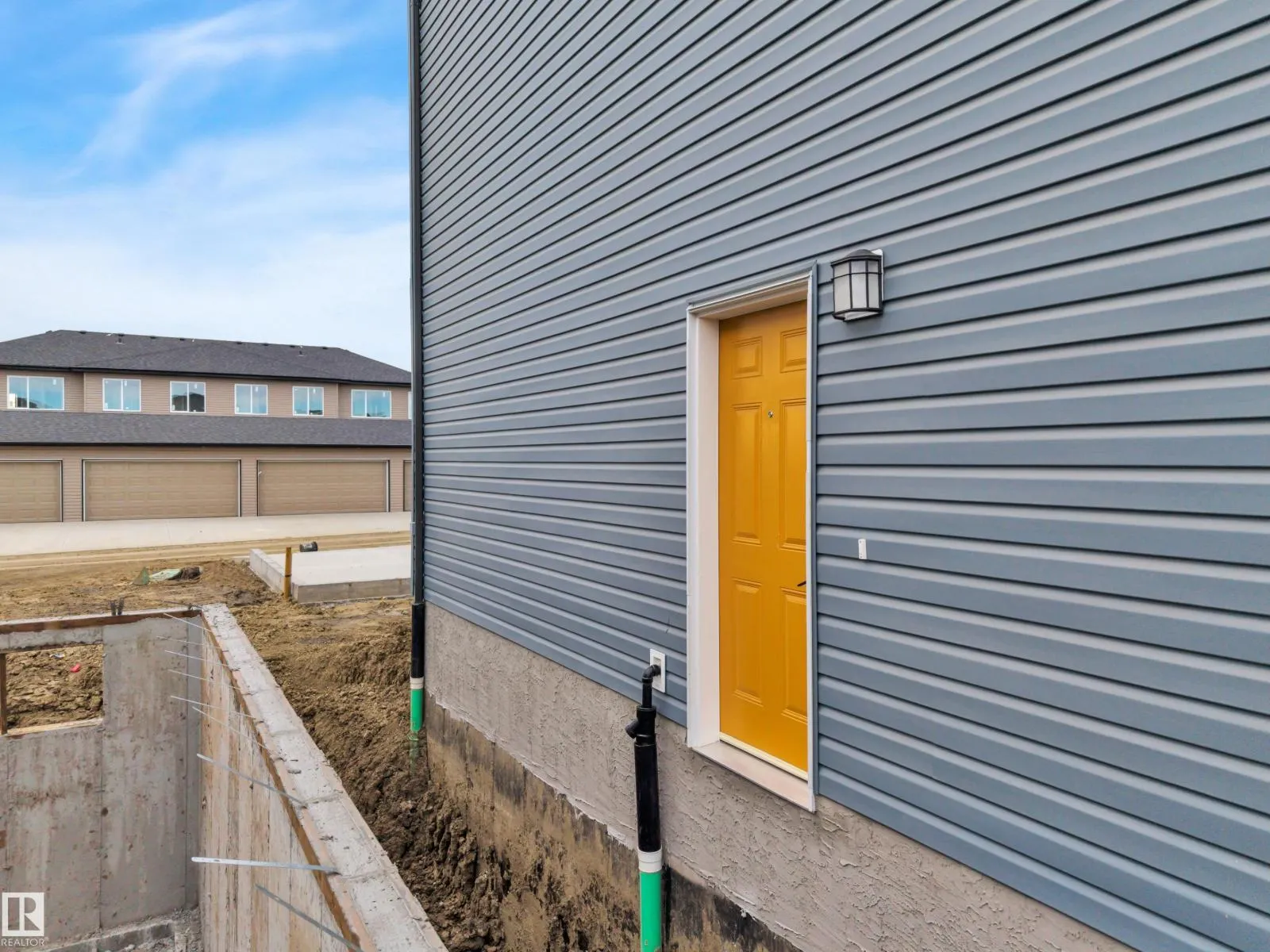 207 Wattle RD