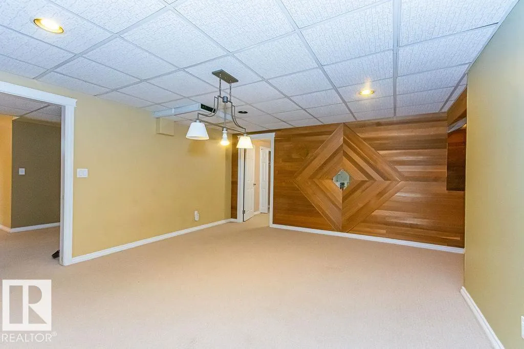 1720 89 ST NW