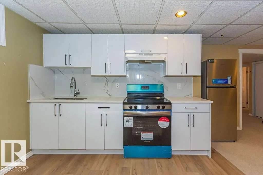 1720 89 ST NW