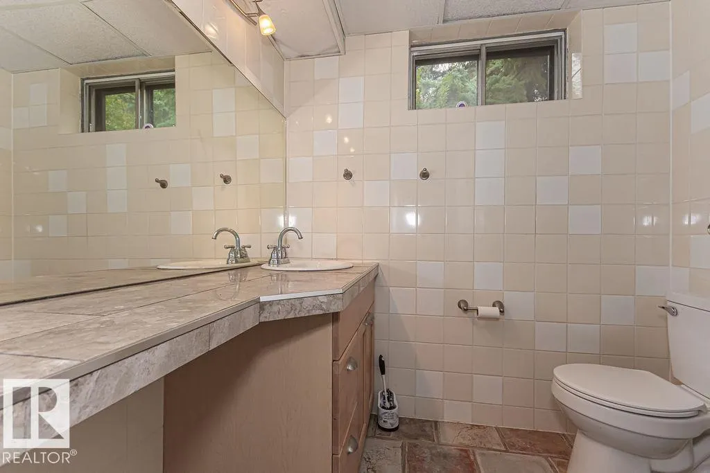 1720 89 ST NW