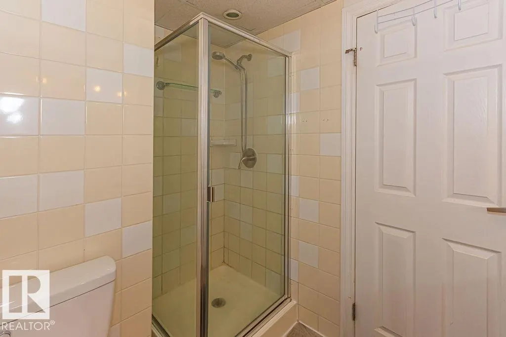 1720 89 ST NW