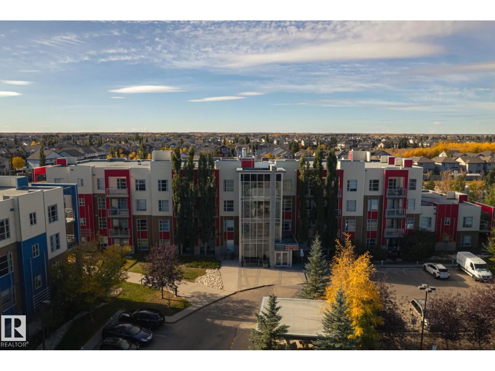 #202 2590 ANDERSON WY SW